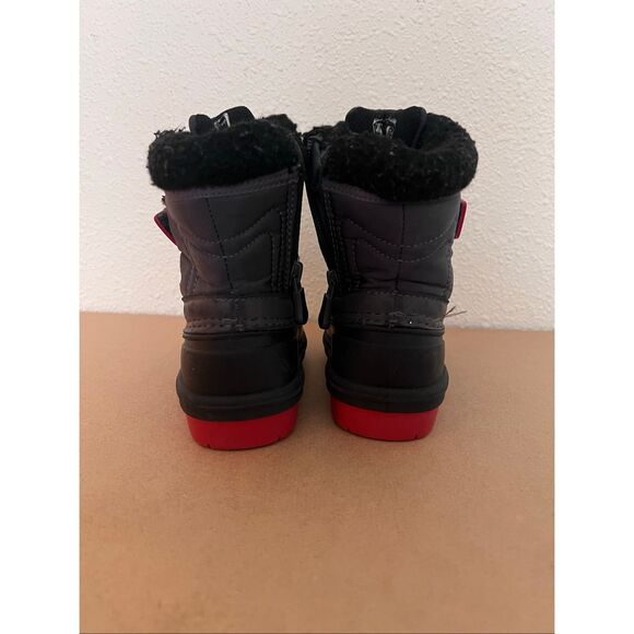 CAT & JACK GRAY & BLACK WINTER BOOTS - SIZE 5 toddlers - Picture 2 of 5